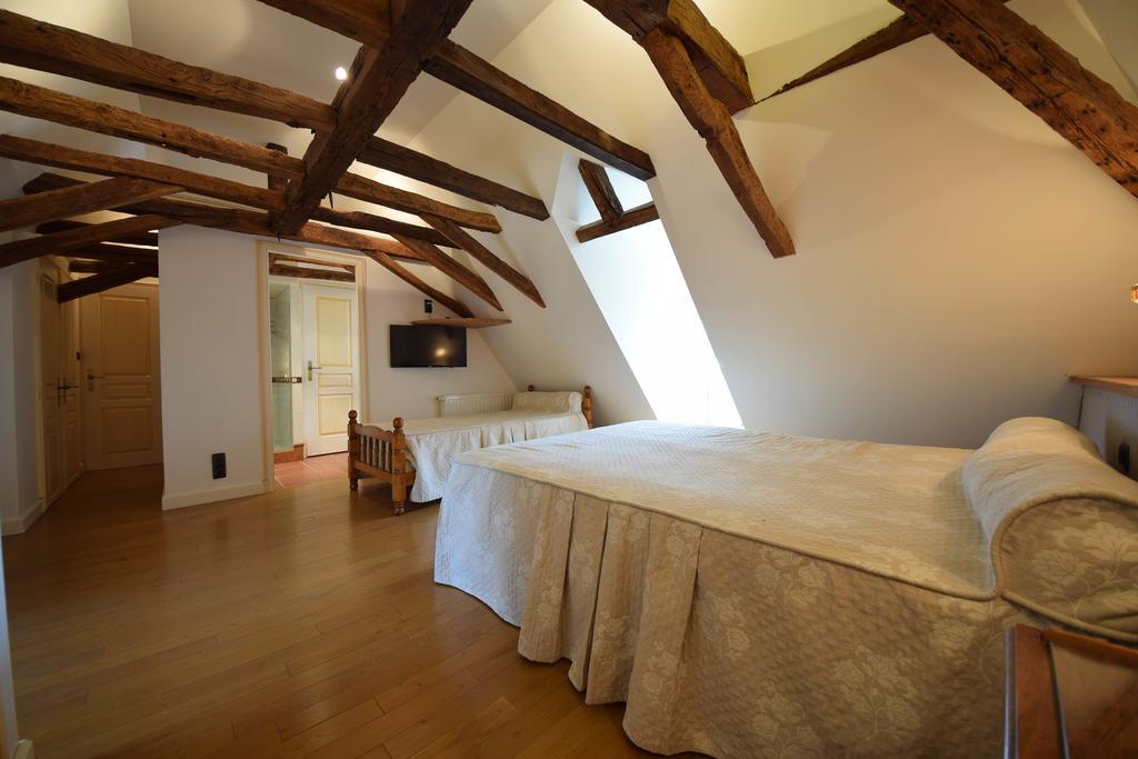 Bed and Breakfast Domaine De La Rocque Liorac-sur-Louyre Экстерьер фото